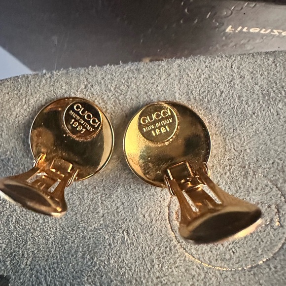 GUCCI Vintage Blue Enamel & Gold GG Clip on Earrings ๐๐ - Picture 5 of 5
